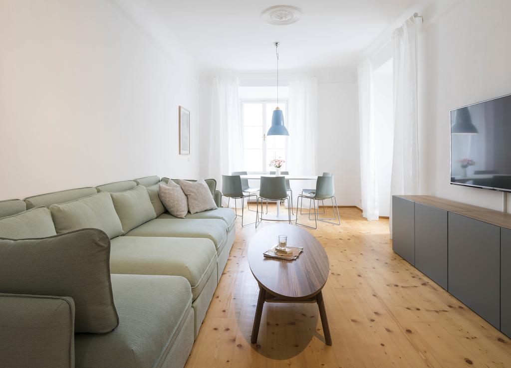 Apartment Heart Of The City Center Salzburg Bagian luar foto